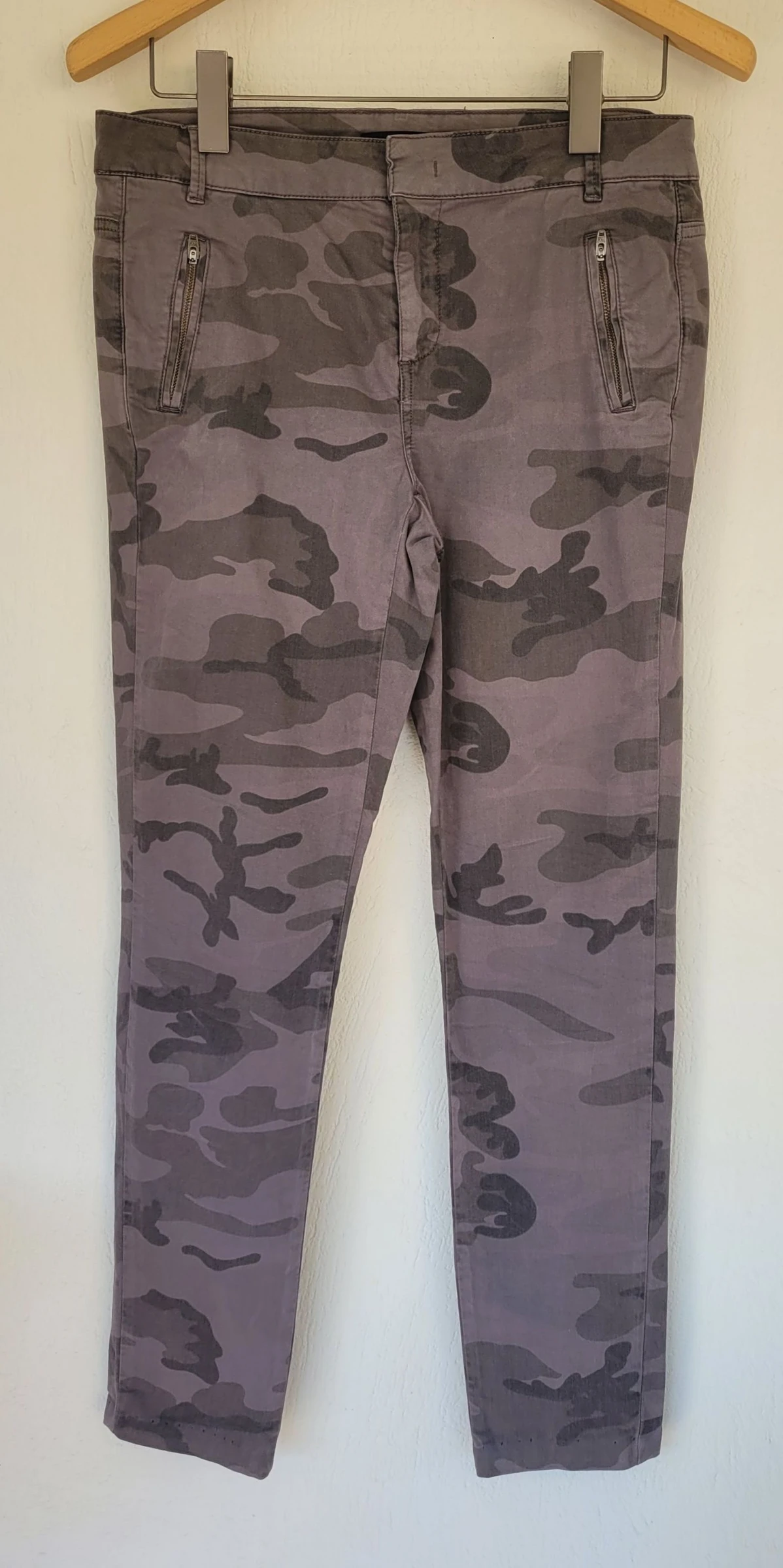 Monoprix Calça/Jeans Skinny TFr40/TL - Estampa Militar Cinza e Cintura Média em Ótimo Estado – photo 3